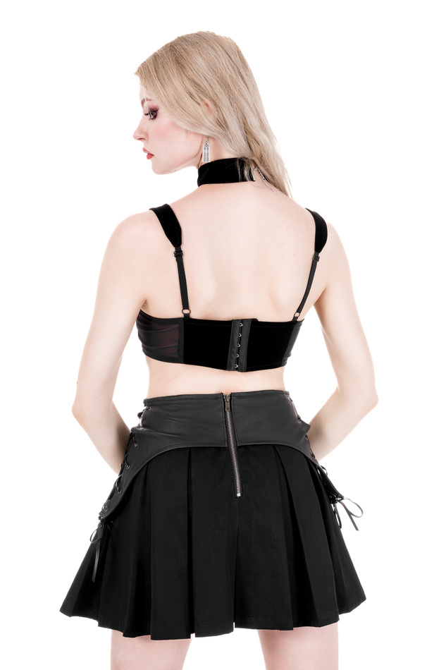 CROP-TOP MIT FLEDERMAUSSCHNÜRUNG