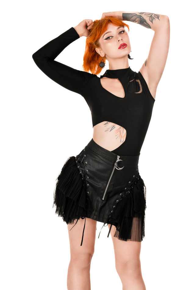 LIVIA GEWACHSTER ROCK