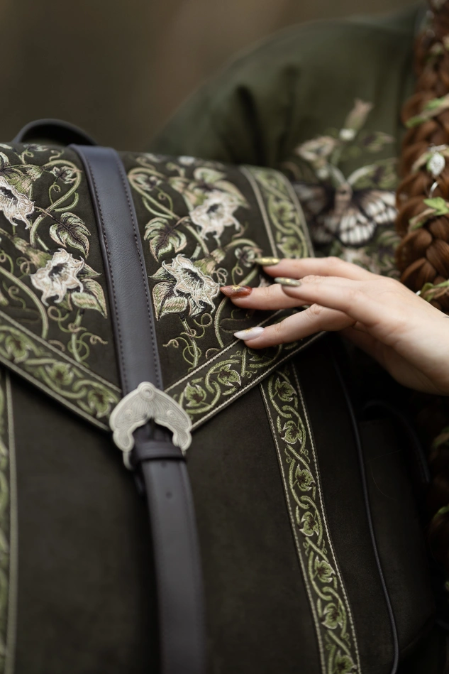 MOONVINE OLIVE RUCKSACK